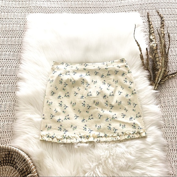 URBAN OUTFITTERS ASHTON RUFFLE MINI DRESS SIZE Large - Picture 10 of 10